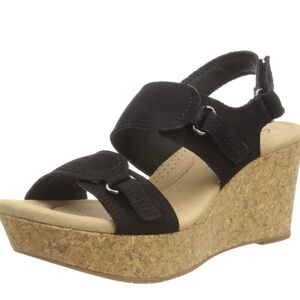 Clarks Women's Rose Lane Wedge Sandal : black/ size 9.5 W